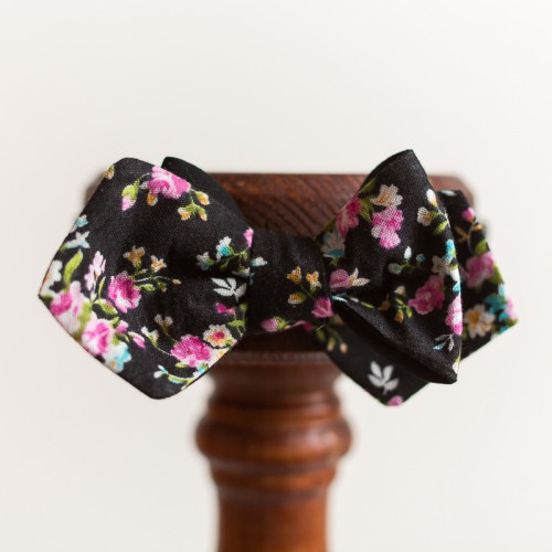 Утонченная галстук-бабочка с цветами, «Flowers Black»