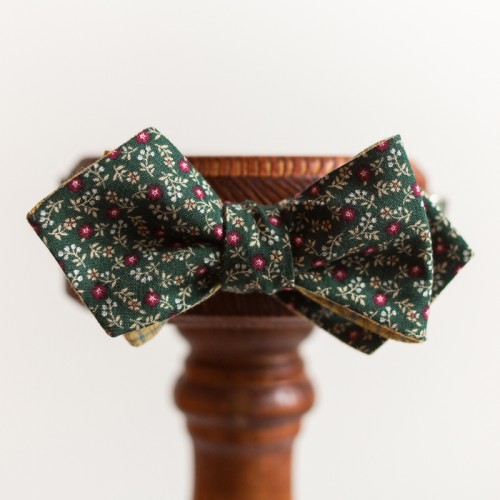 Треугольная зеленая галстук-бабочка с цветами, «Andy green»