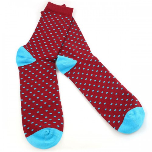 Бордовые стильные носки в голубой горошек