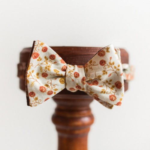 Молочный галстук в нежный цветок, 100% хлопок